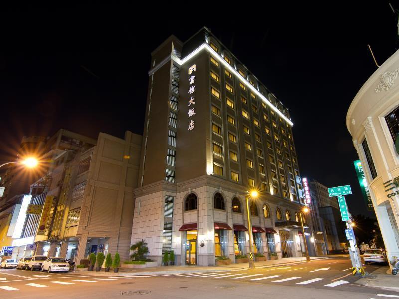 Fushin Hotel Taichung Exterior photo